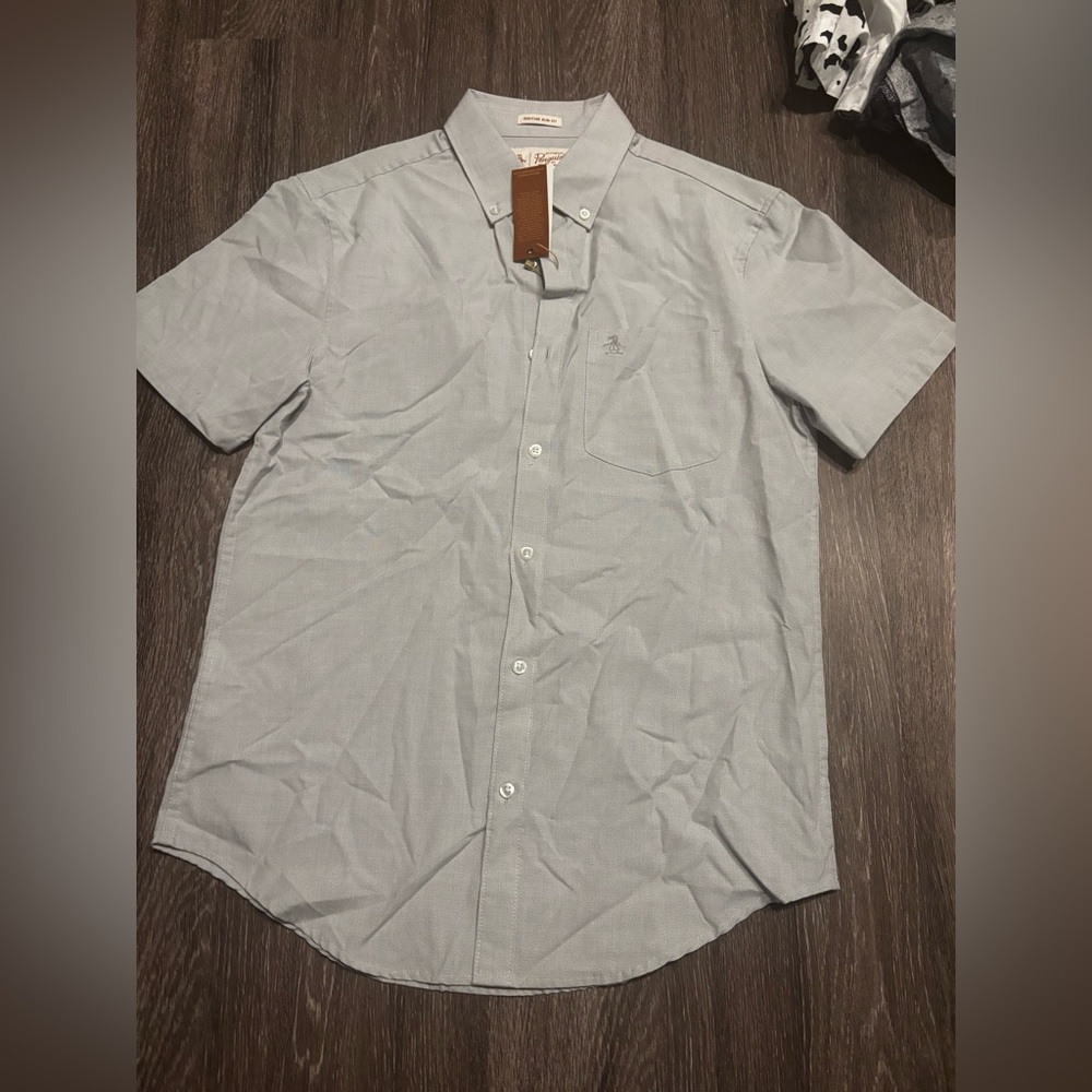 Small slim fit dress shirt